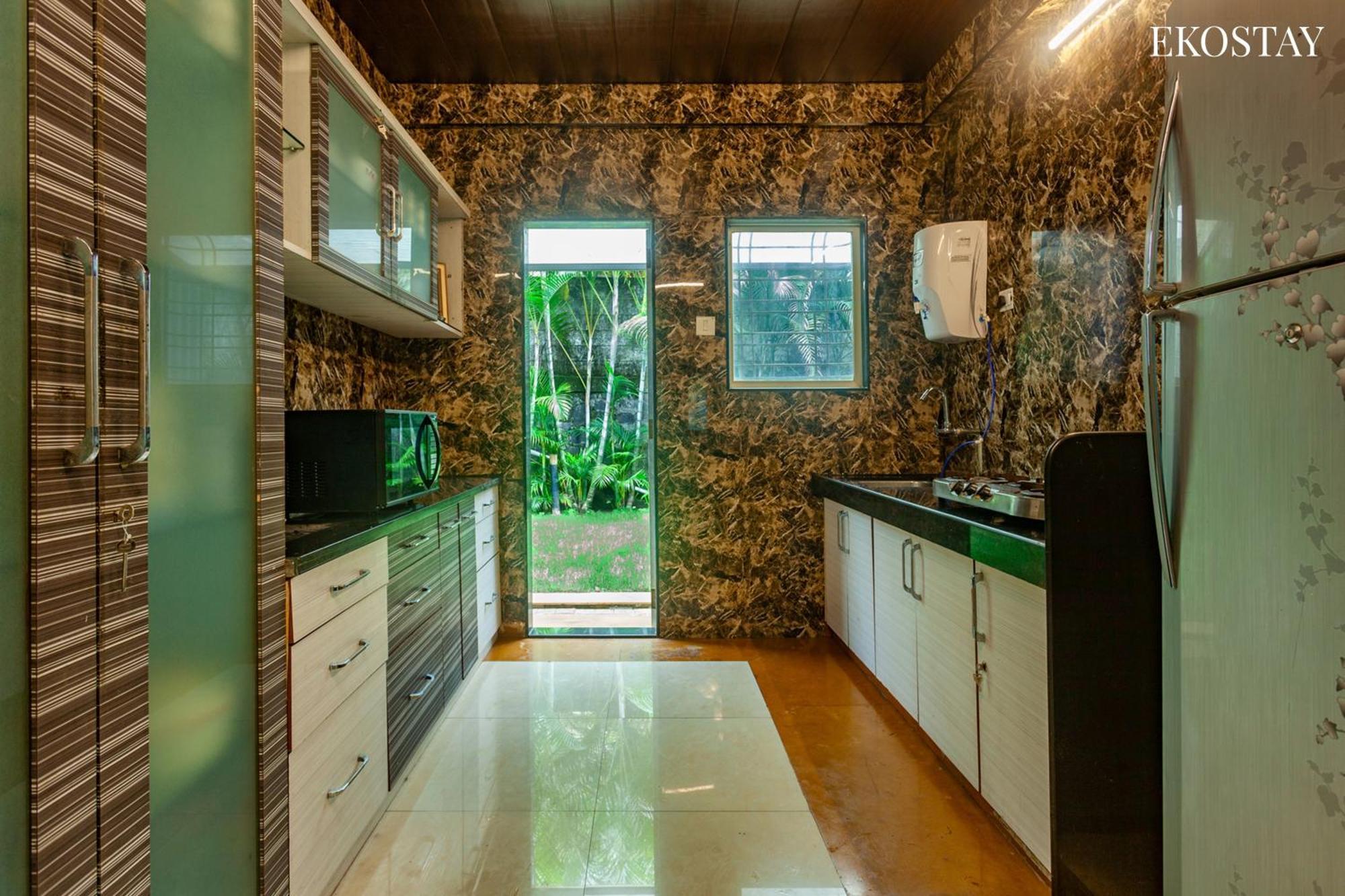Ekostay Gold - Windsor Villa พันช์กานี ภายนอก รูปภาพ